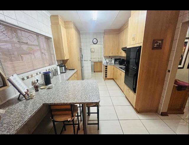 4 BEDROOM HOUSE FOR SALE IN RANDHART